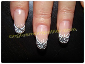 rallongement des ongles transprent déco gel blanc