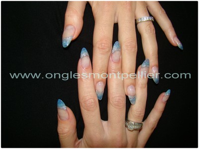 french r�sine d�grad� bleu et gris reduite