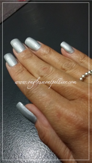 pose vernis permanent gris p